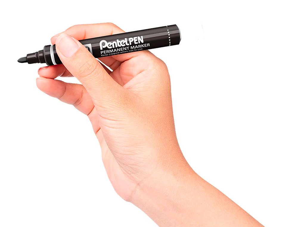 MARQUEUR PENTEL PERMANENT N50S CORPS METAL POINTE CONIQUE TRES FINE ENCRE INDELEBILE TOUS SUPPORTS NOIRE