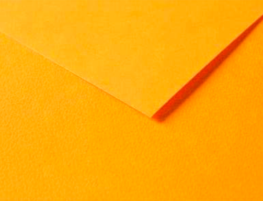 PAPIER DESSIN CLAIREFONTAINE A GRAIN 160G 1 SURFACE        GRAINEE 1 LISSE 50X65CM       PAQUET 25F COLORIS ORANGE VIF