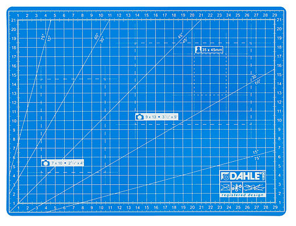 PLAQUE DE DECOUPE A4 NOVUS DHALE FERMETURE AUTOMATIQUE   AUTOCICATRISANT 2 FACES       22X30CM