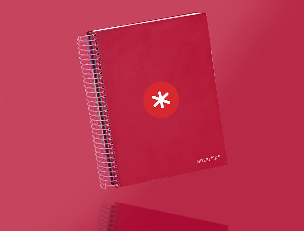 CAHIER SPIRALE ANTARTIK A5 14,8X21CM 240P 90G/M2 5X5MM 6 TROUS COIL-LOCK COLORIS       FRAMBOISE