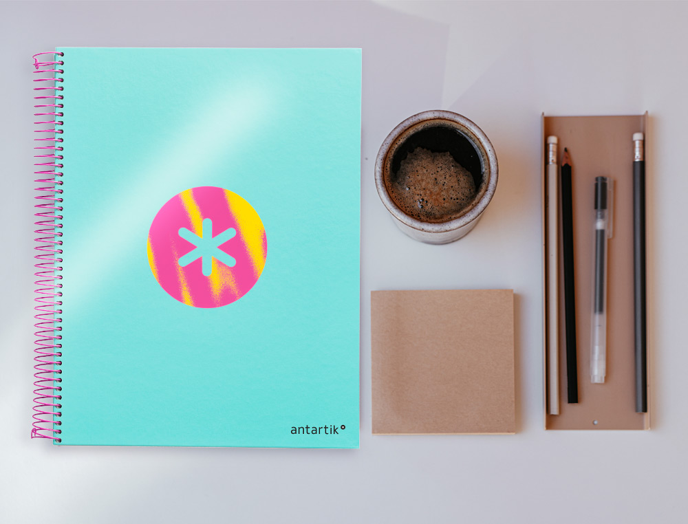 CAHIER SPIRALE ANTARTIK A4 120F 100G REMBORDE 5X5MM      MICRO-PERF 5 BANDES 4 TROUS   TRENDING 2020 TURQUOISE